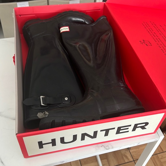 HUNTER BLACK RAINBOOTS SIZE 7 - Picture 2 of 6
